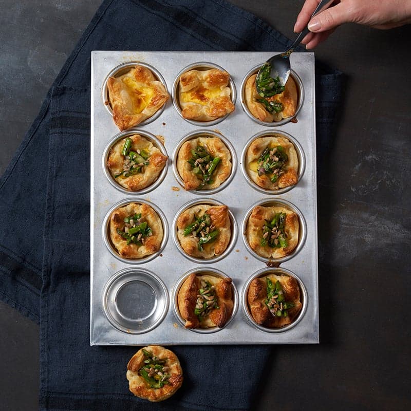 ViktVäktarna - Smördegskorgar med grillad sparrissallad