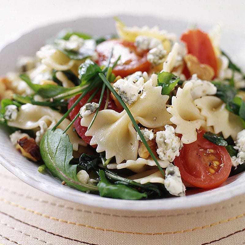 Pasta salad with blue cheese, walnuts, and arugula