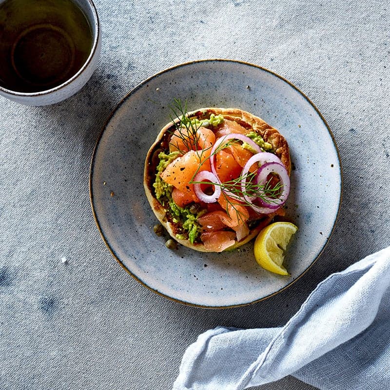 Smoked salmon & avocado muffin