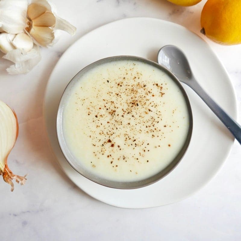 Creamy lemon-garlic sauce